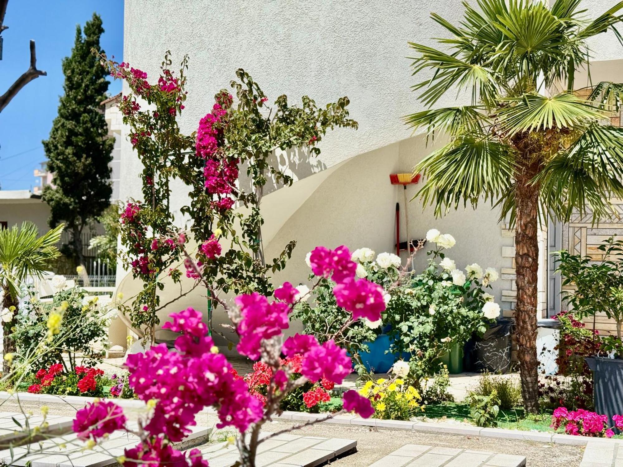 Villa Ida Apartments Vlorë Esterno foto